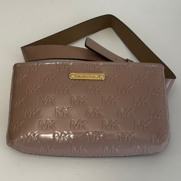 Michael Kors Logo Debossed Belt Wallet Waist Bag Size L/XL Pink - Picture 1 of 11